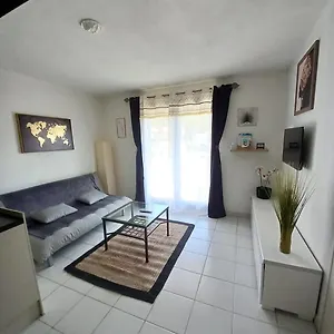 T2 Cabine Les Maures 200m Appartement
